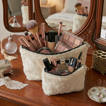 Cat Fur - Oasis Cosmetic Pouch Trendy Home