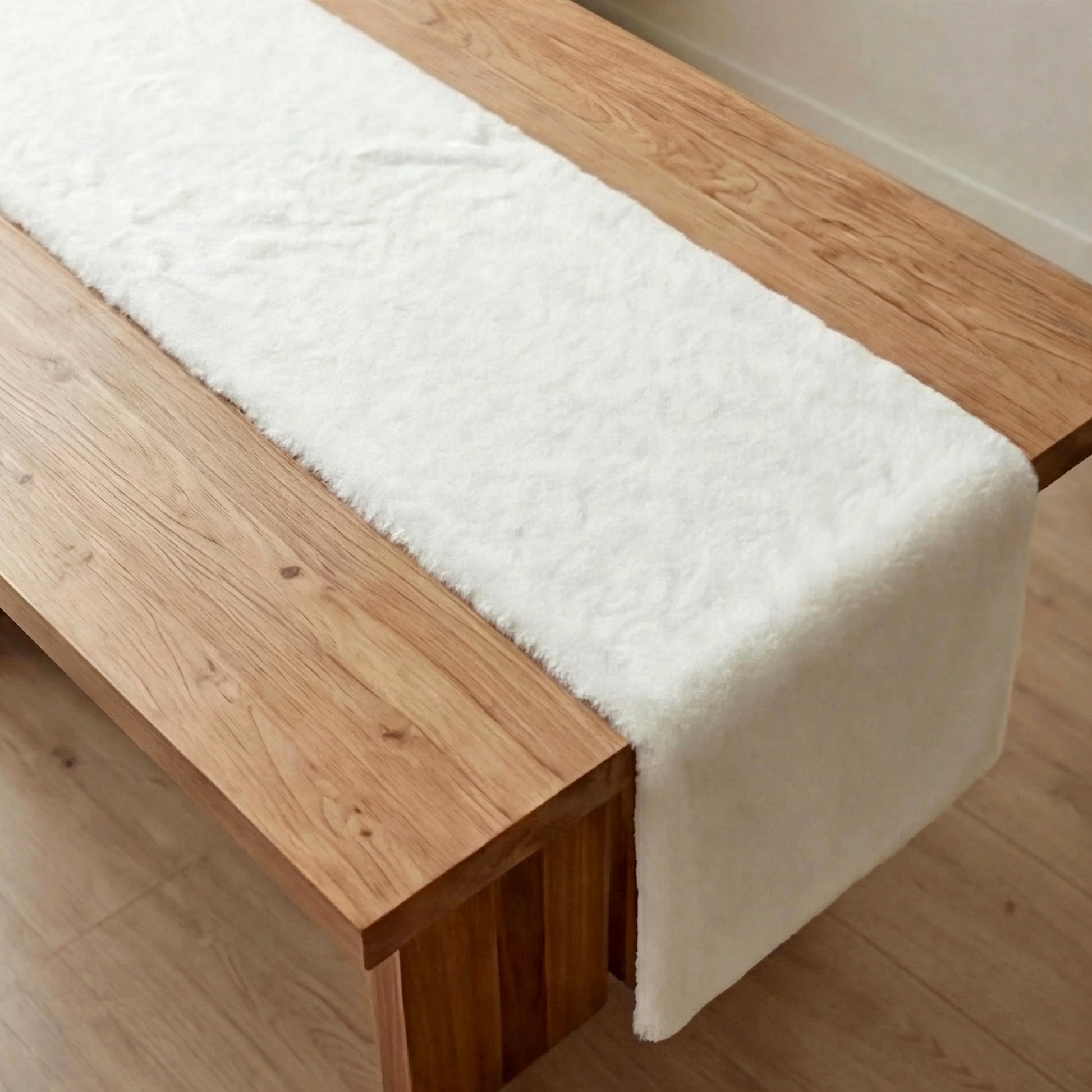 Cat Fur - Oasis Table Runner Trendy Home